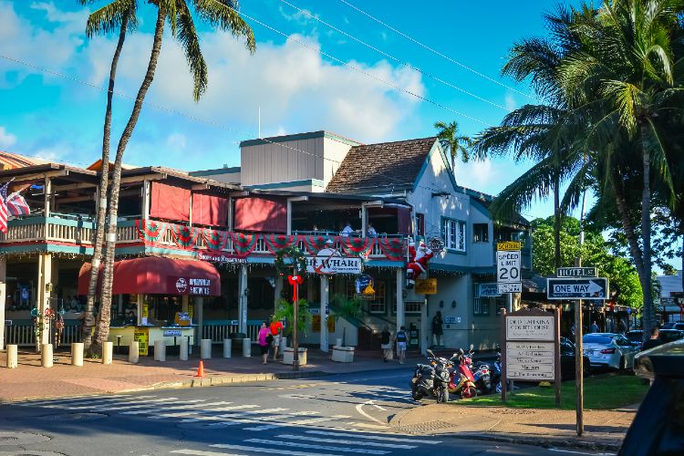 Where Can You Find Meaningful Maui Architecture?